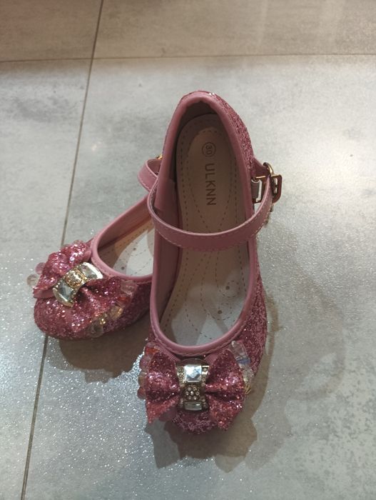 Pantofelki dla dziewczynki