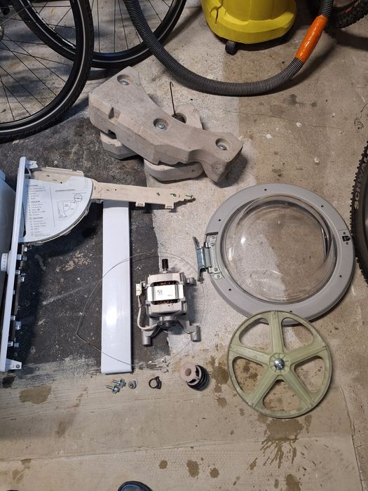 Pralka Ariston na  części