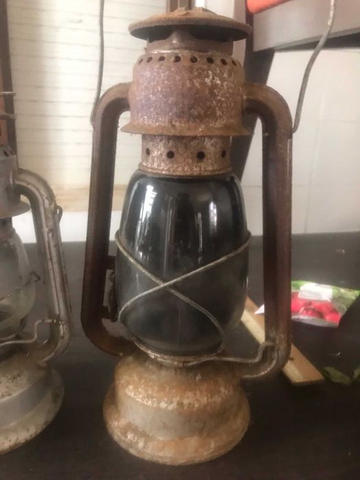 Candeeiro lanterna petróleo