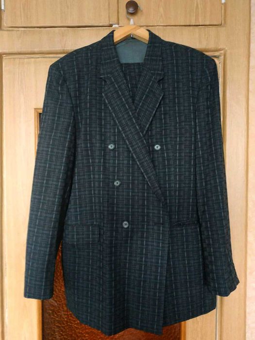 Мужской Костюм а-ля из 90-х размер 52.