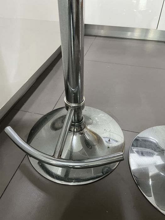 Bancos de Bar brancos