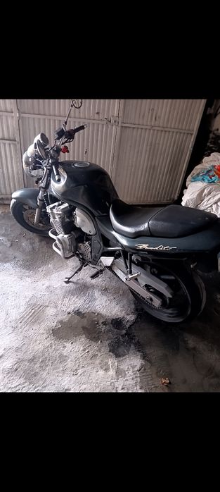 Suzuki Bandit 600cc