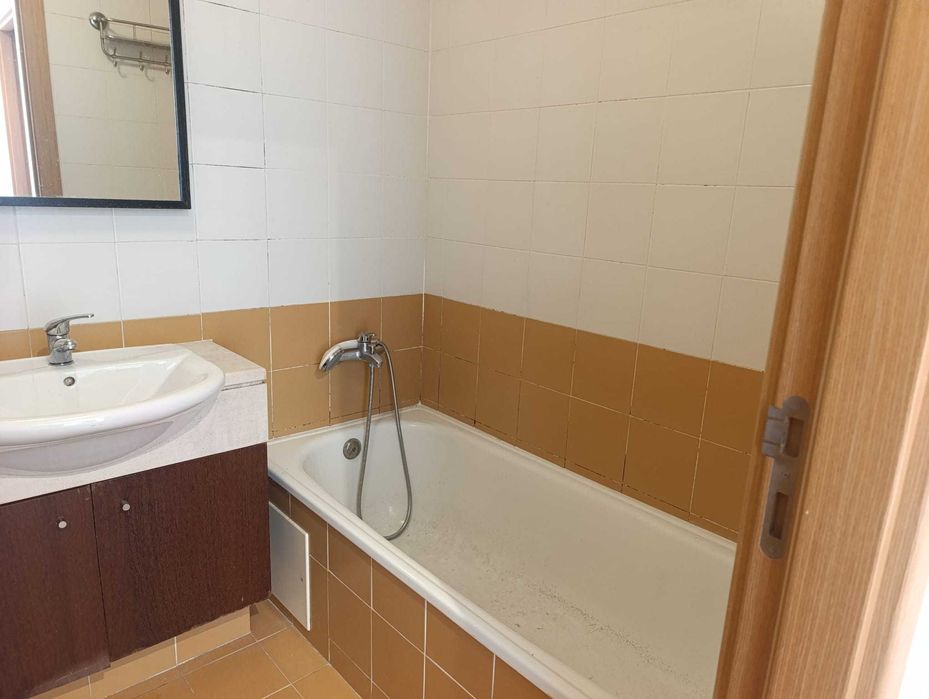 T1 Olaias com 1 lugar de parqueamento