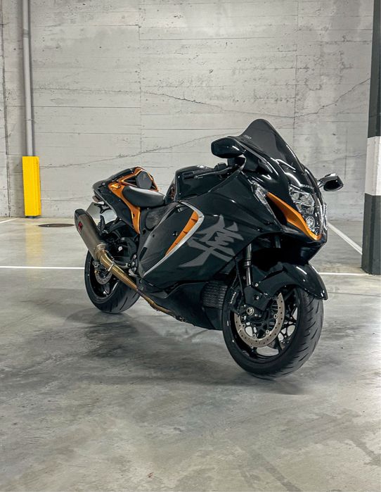 Suzuki Hayabusa  Akrapovic