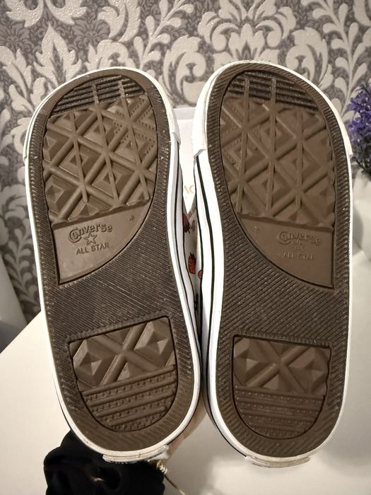 Кроси кеди красівки