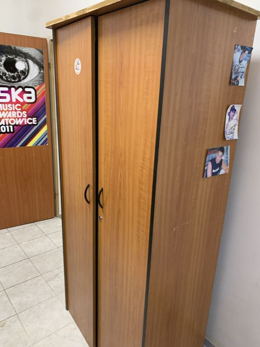 Szafa  dwu  drzwiowa
