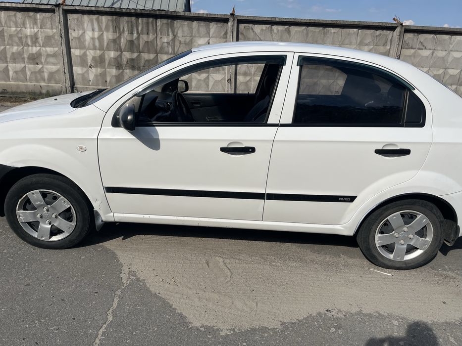 Прдам шевроле авеот  т250 1.5