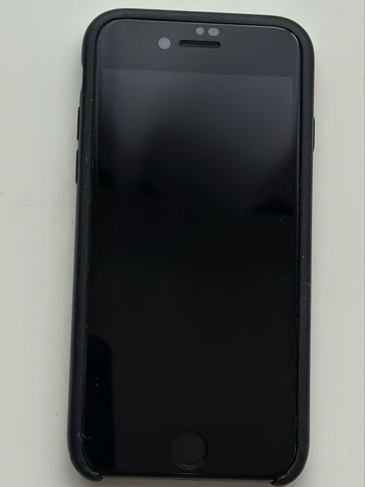 Телефон Iphone 7