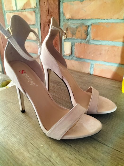Szpilki-sandały;;