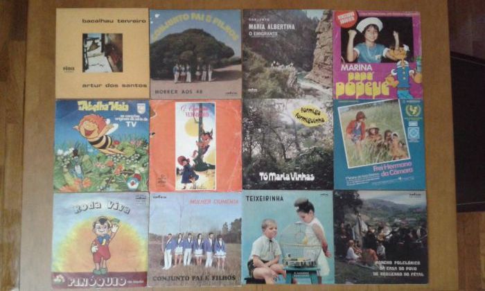 Lote de discos de vinil antigos