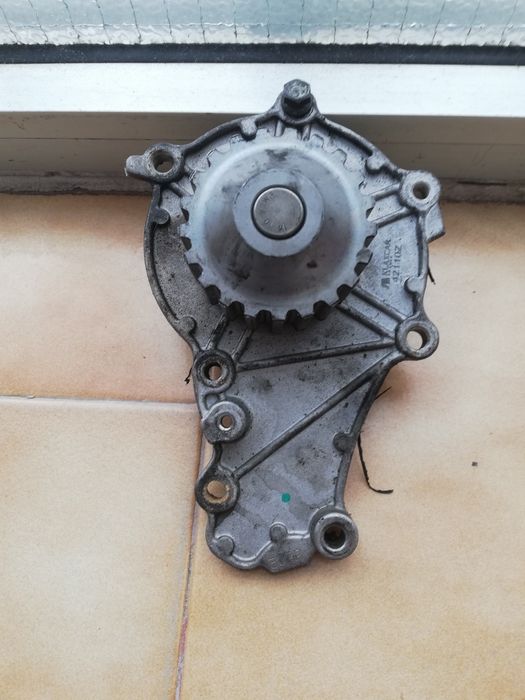 Bomba de água peugeot 206 1.4 hdi