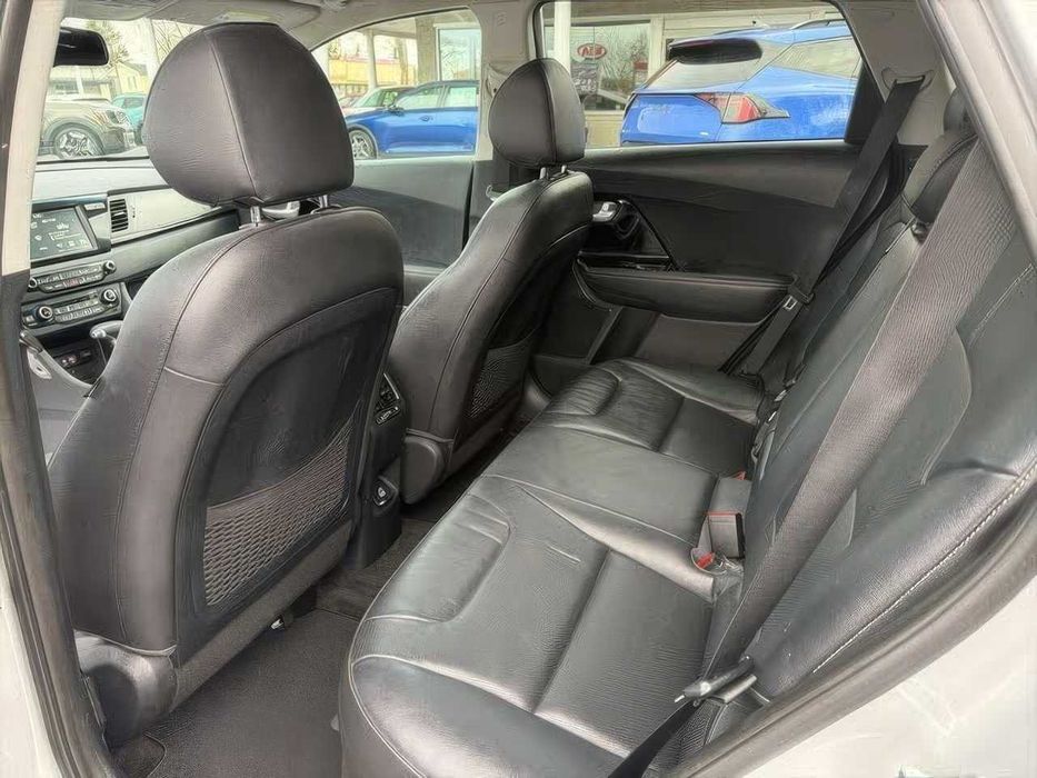 Kia e-Niro      2020