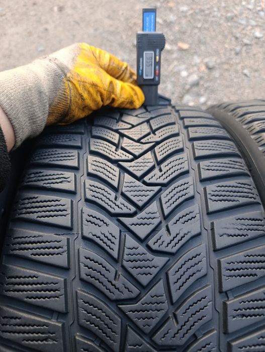 225/40/18 Dunlop wintersport 5