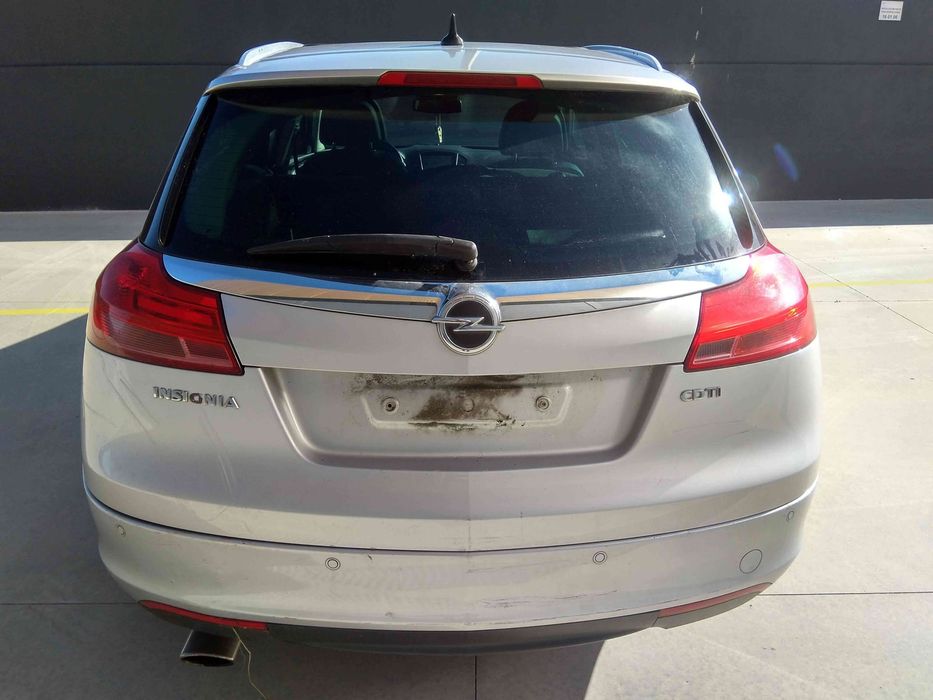 OPEL INSIGNIA A Sports Tourer - 2009 - Para Peças