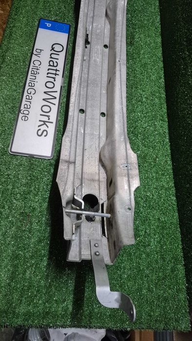 Reforco Parachoques Frente Audi A4 B6 B7 Ref. 8E0807109C ORIGINAL EXCELENTE ESTADO