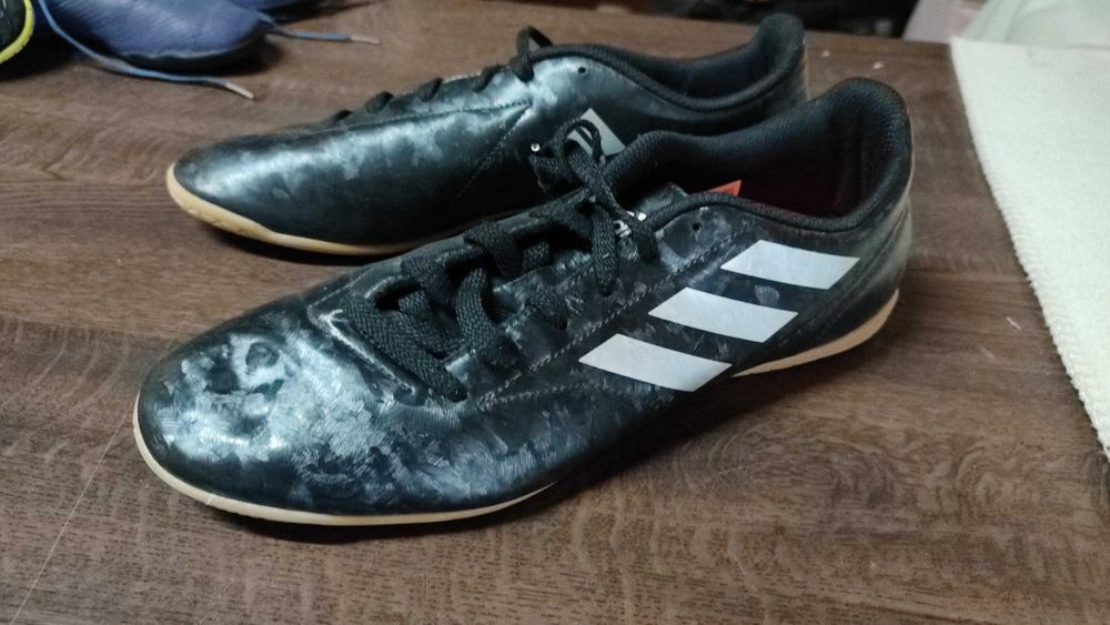 Buty piłkarskie Adidas rozm 46