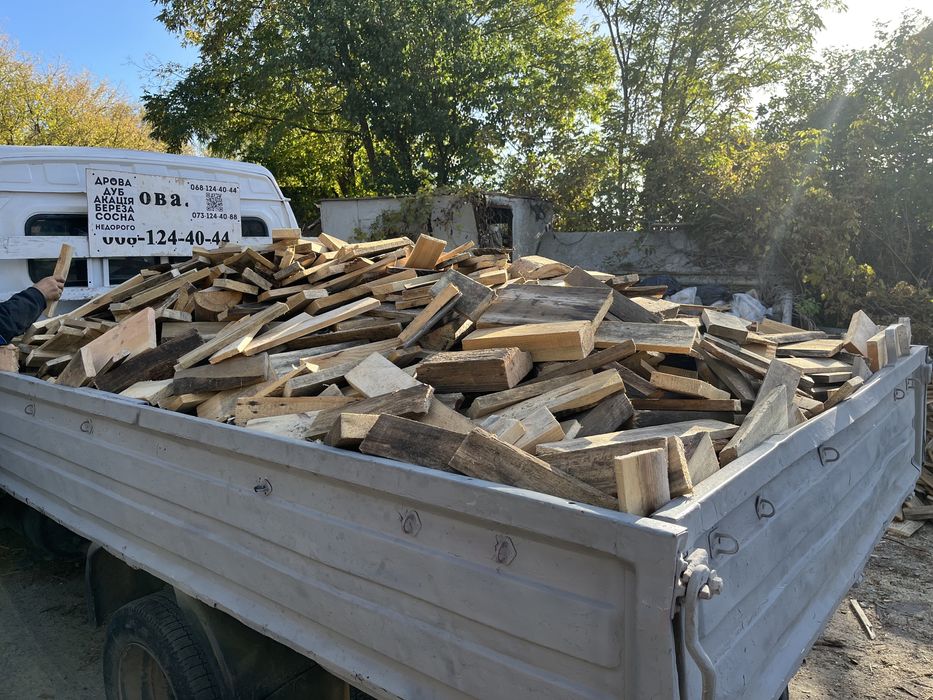 Дрова колоті РОЗПРОДАЖ недорого дуб акація береза сосна