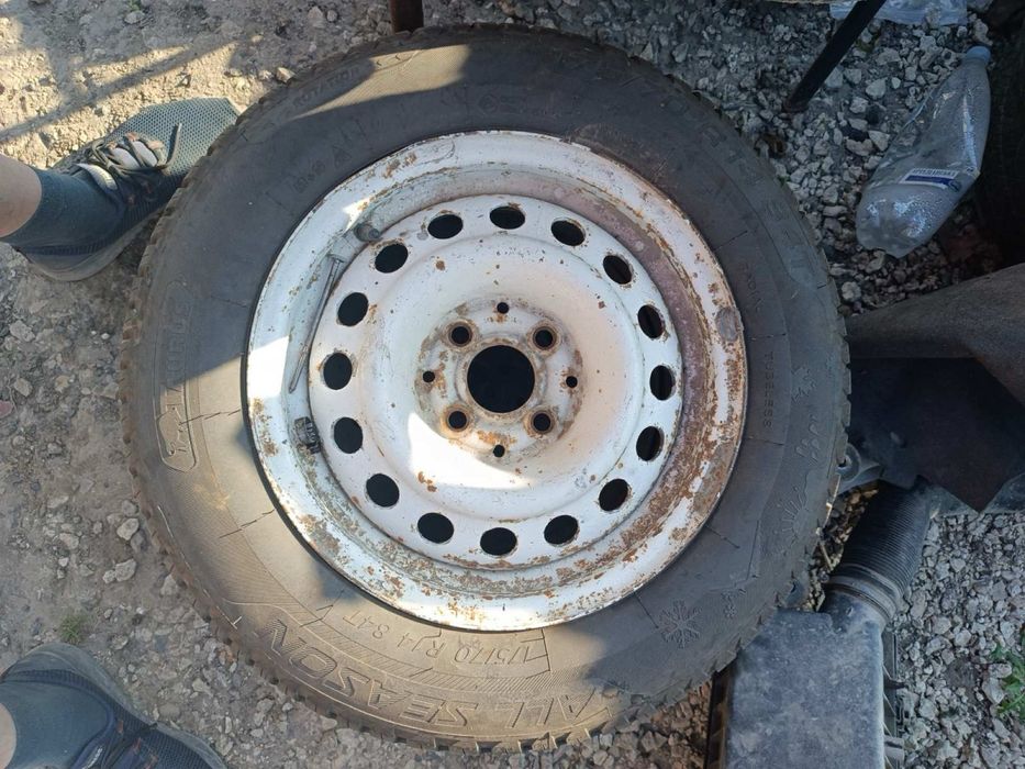 Резина Taurus R14 175/70 зима демісезон з диском практично нова