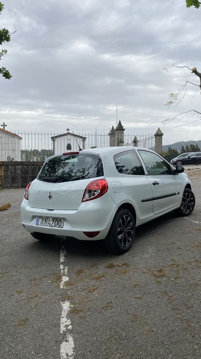Renault Clio III Dynamique S  1.5 dCi 85cv (65kW) 2011