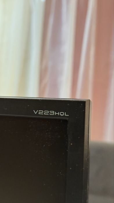 Monitor Acer Delikatnie uszkodzona matryca