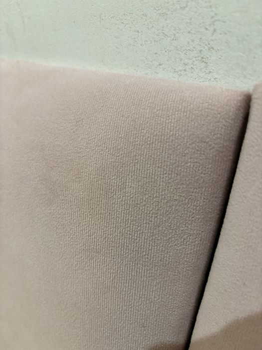 Zaglowek panel w kolorze różowym