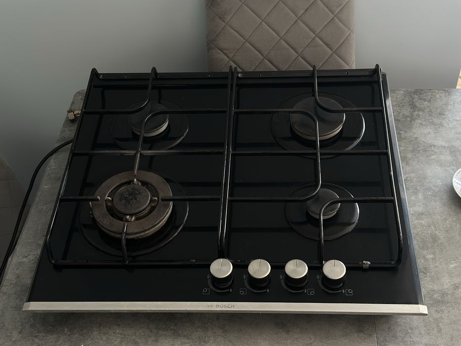 Духовка з варильною поверхнею Bosch HBA23B261E
