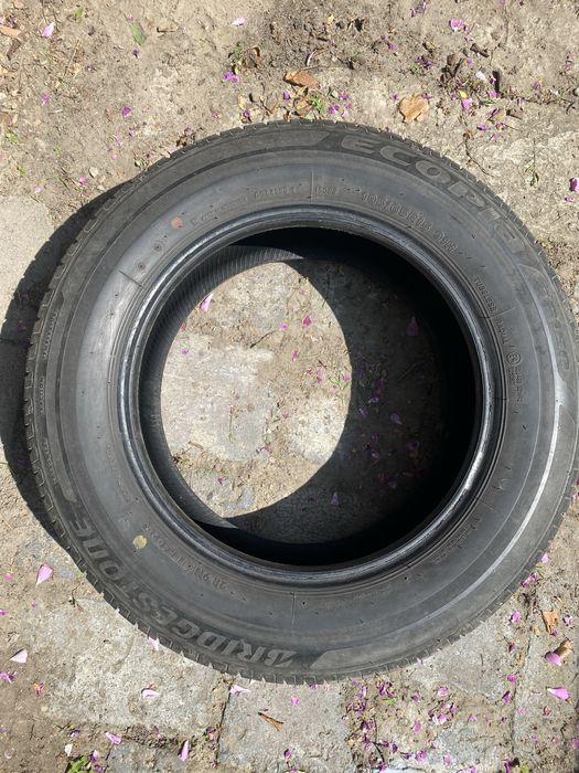 Продам шини Bridgestone