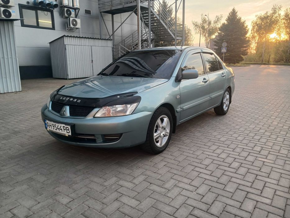 Продам Mitsubishi Lancer.