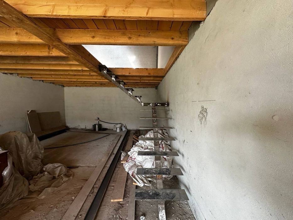 Продаж котеджу неподалік Львова. С. Ременів.