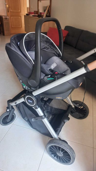 Conjunto Carrinho Completo + Ovo Chicco