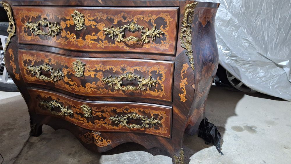 Comoda, estilo Rococó, década de 1900