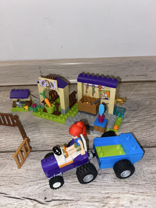 Lego friends 41371 Przyczepa dla koni Mii, Lego Friends 41361 Stajnia ze źrebakami Mii,Lego Friends 41388
