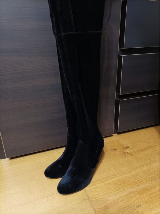 Niezwykle modne muszkieterki Carinii