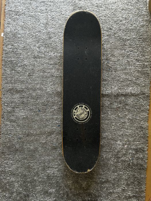 Skate element caça fantasmas