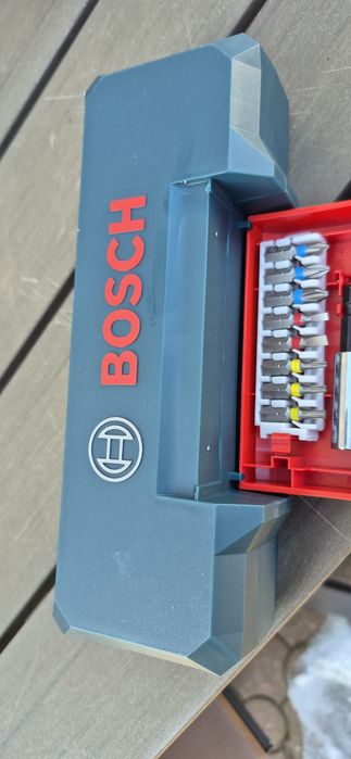 Etui box z kablem usb c bity Bosch