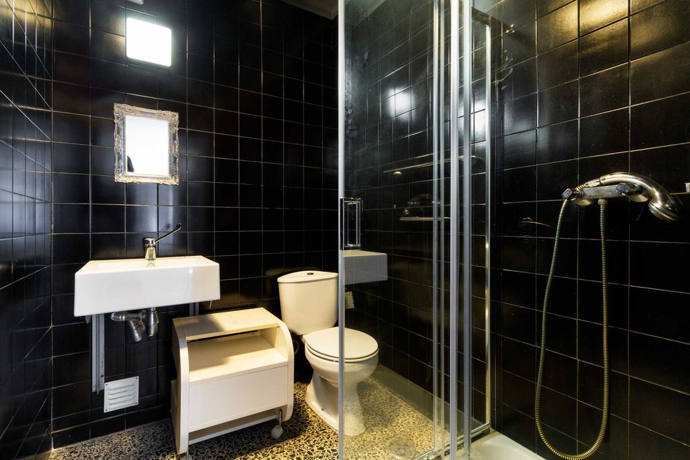 Quarto em Oeiras com vista de mar para Arrendar