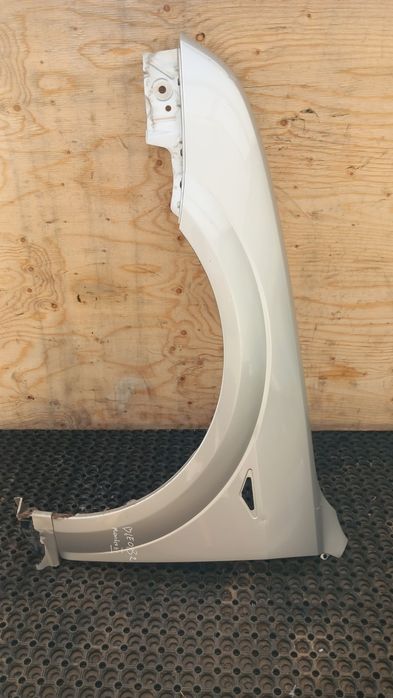 Ford Mondeo Mk Iii  Błotnik Przód Lewy 60