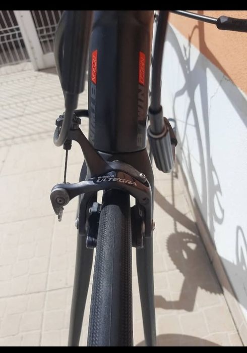 Btwin Facet 7 – Quadro em Carbono | Shimano Ultegra | Rodas RS80 C24 |