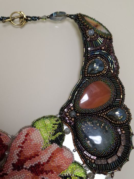 Кольє і сумочка з бісеру