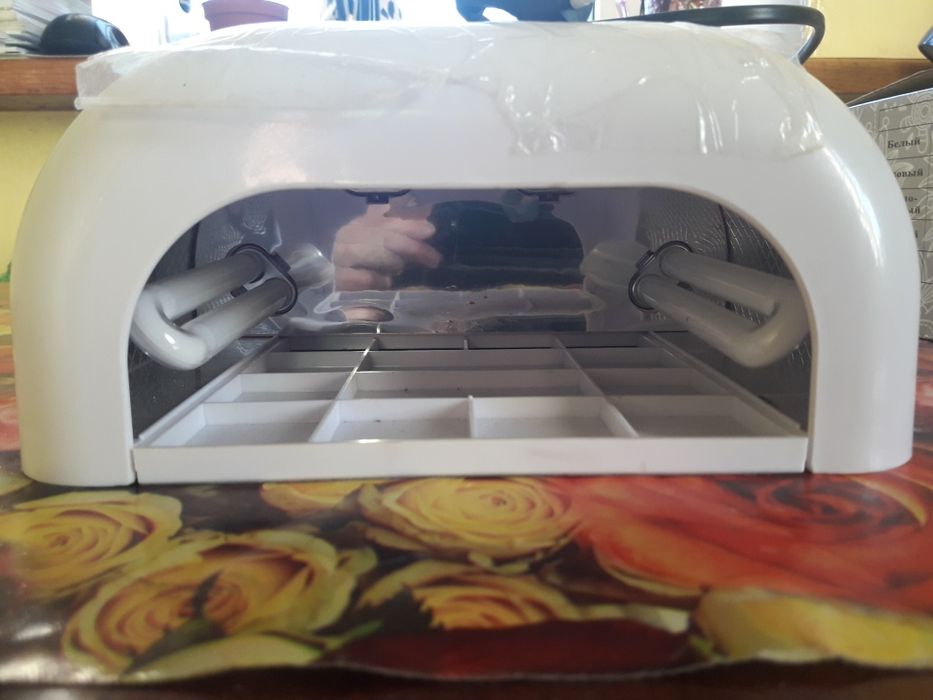 Продам лампу для нігтів