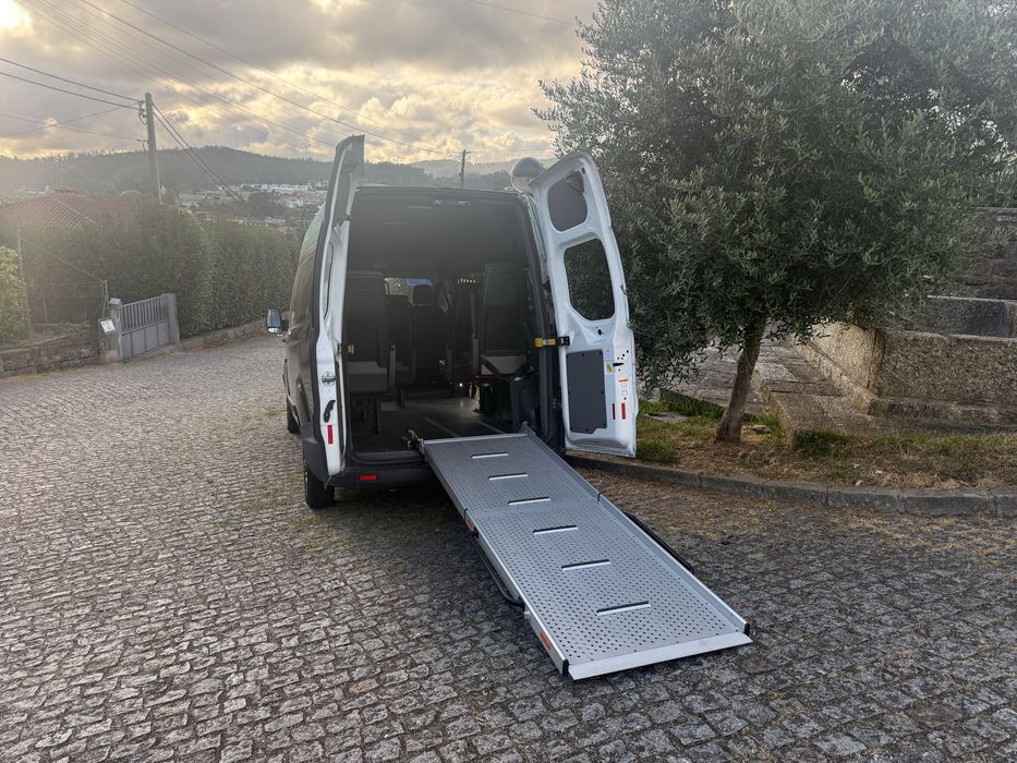 Ford Transit Custom Adaptada Táxi