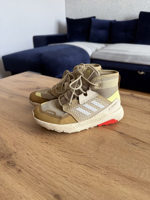 Buty zimowe Adidas Terrex  Trekkingi