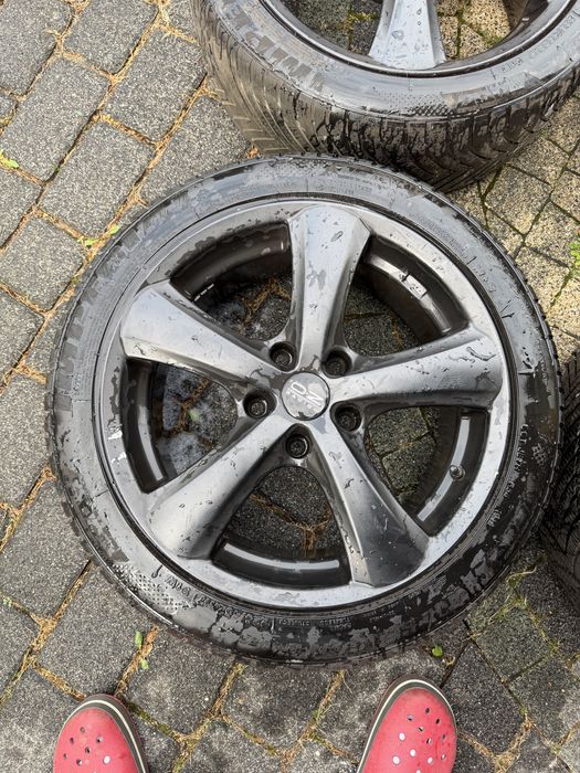 OZ Racing 17” 5x120 8J ET35 + opony 225/45 R17