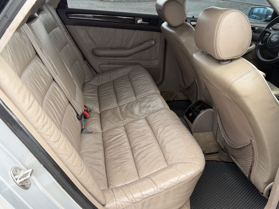 Audi A-6 C-5 ( Avtomat )