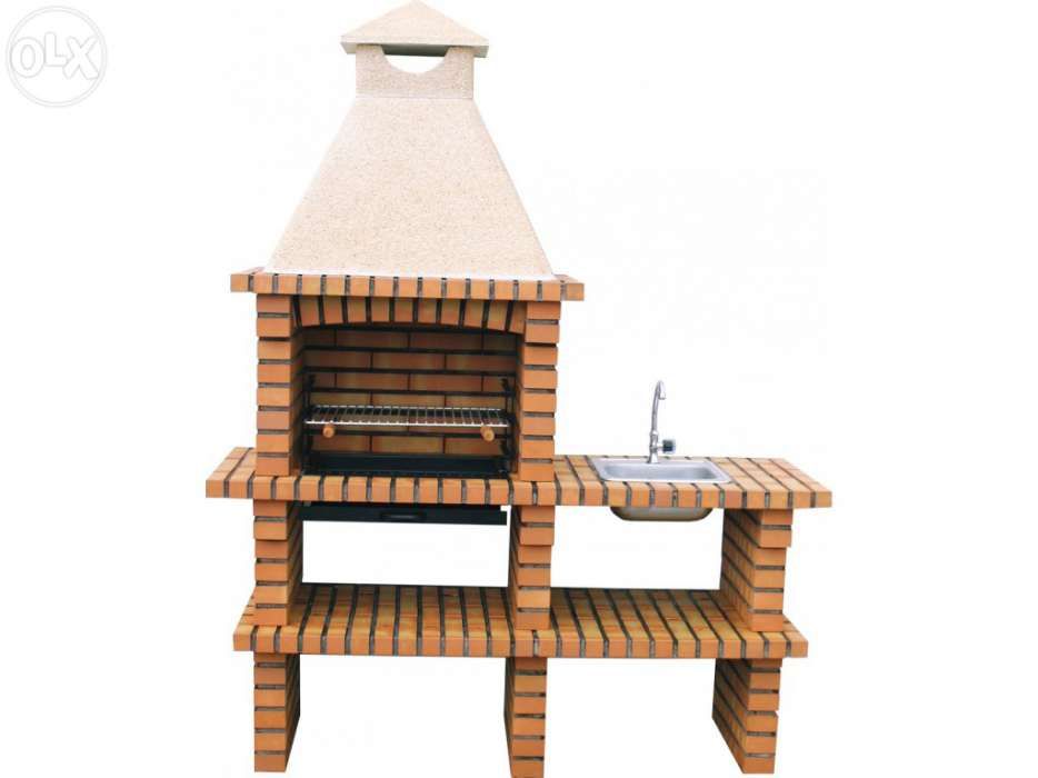 Churrasqueiras com banca