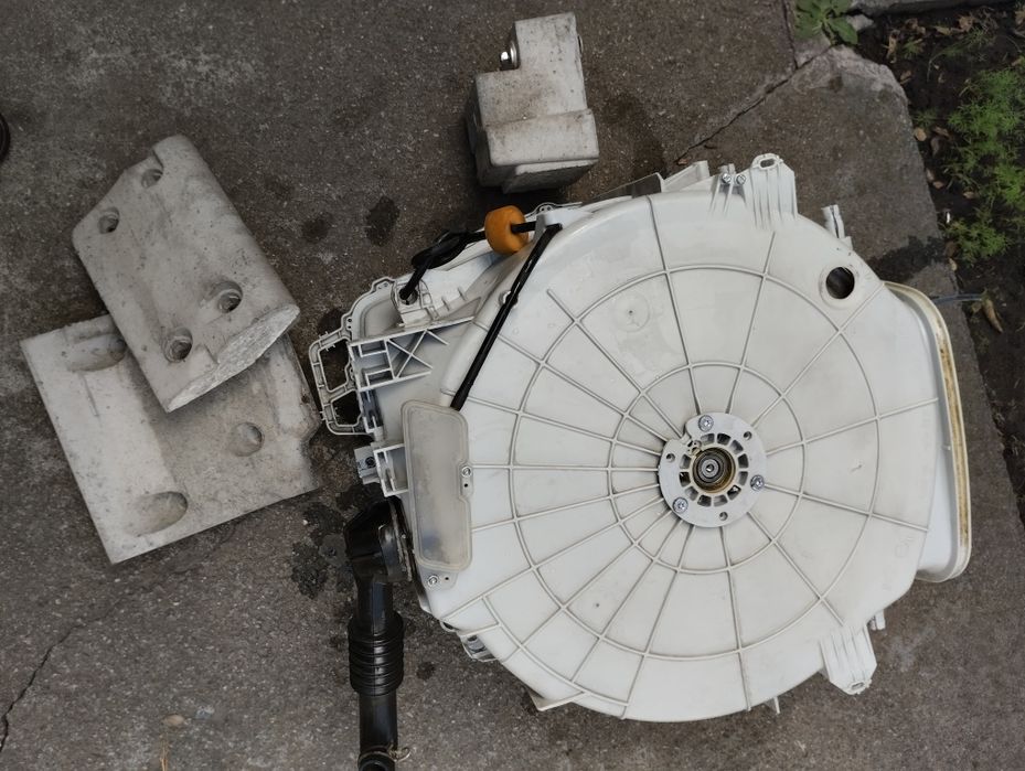 Бак с барабаном на стиральную машину Вирпул Аристон