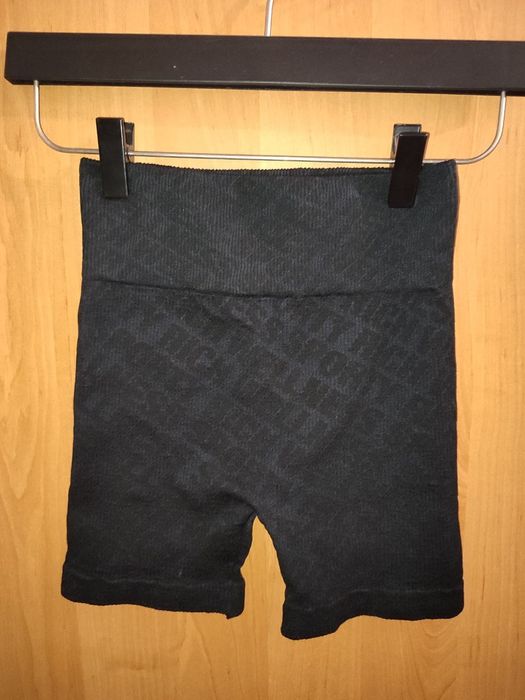 Шорти утягуючі для залу