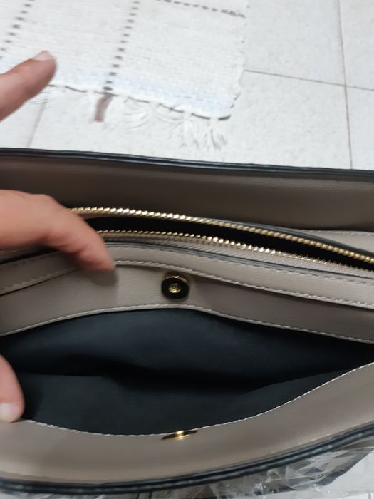 Mala da Parfois cinza claro