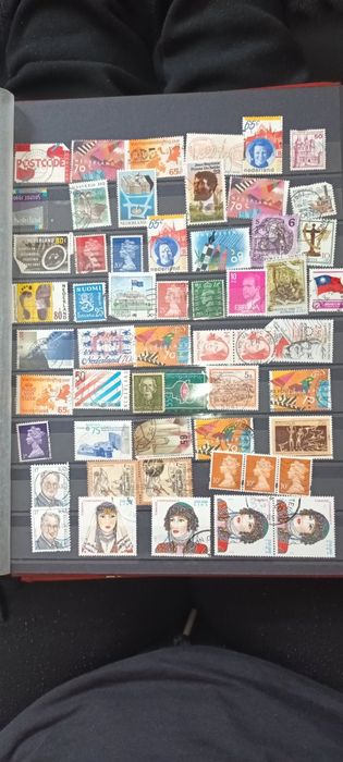 Альбом с марками. 16 страницы