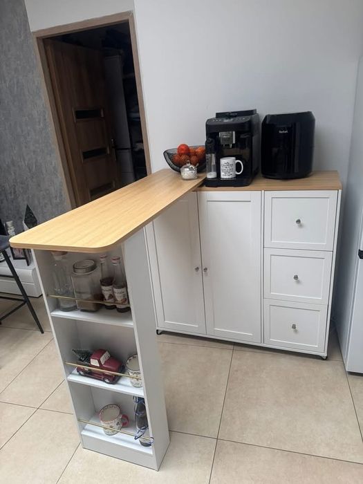 Barek obrotowy z szafkami